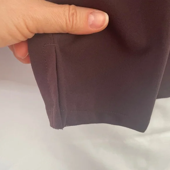 Figs Catalina One-Pocket Espresso Brown Scrub Top Small - Picture 8 of 8